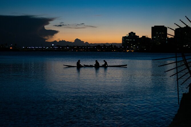 1-Hour Condado Lagoon Paddleboard Rental in San Juan - Sunset is a particularly good time to go