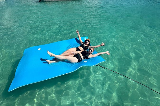 4 hours Tour in La Parguera Private Boat Charter - José and the human side of the trip