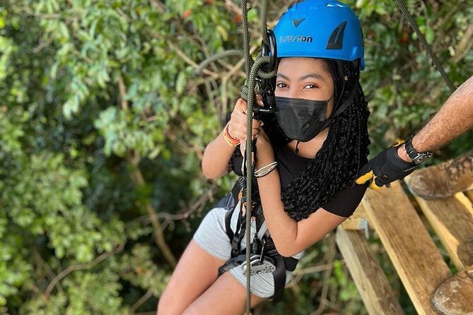 Adventure Trail Tour in the foothills of the National Rainforest - Hanging bridges: your first test above the ground