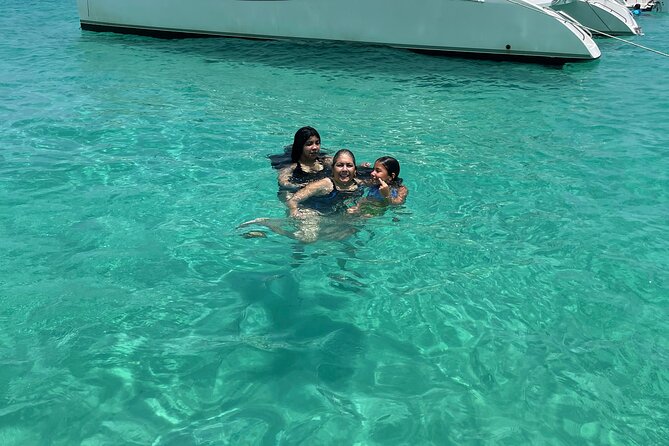 All inclusive Private Tour to Icacos and Palomino Island - Sandwiches, Rum Drinks, and the Value of an All-Inclusive Charter