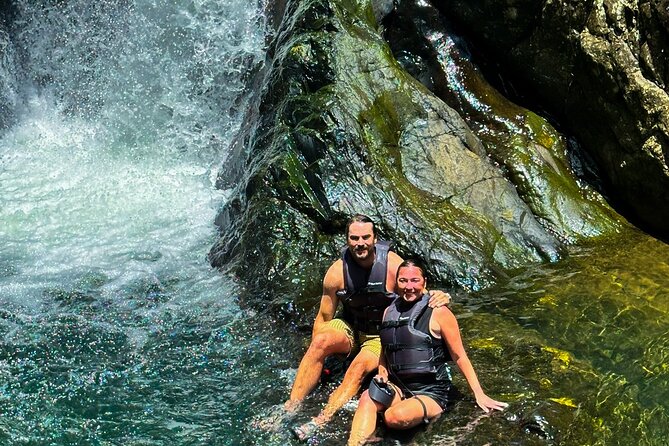 Authentic El Yunque Rainforest Adventure — Waterfalls & Slides - Meeting in Fajardo and following the convoy