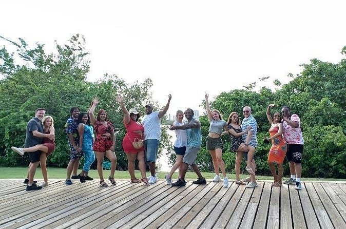Beginner to Advanced Salsa Dance Class in San Juan, PR - Practical timing, weather, and comfort