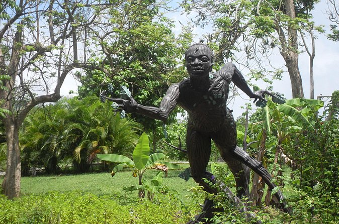 Caguas Cultural Day Trip from San Juan Including Botanical Garden and Lunch - Palmer Plaza and the Route of the Creole Heart