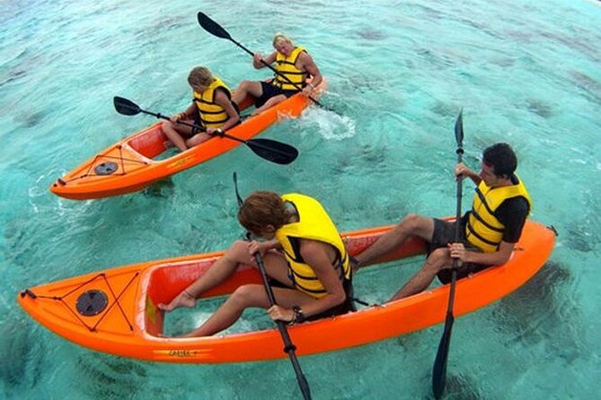 CLEAR BOTTOM KAYAKS Tour in Bioluminescent, Mosquito Bay - The short ride to the launch area