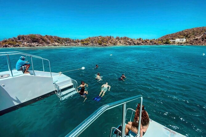 Culebra Snorkeling Tour by Catamaran from Fajardo - What the Crew Adds to the Day