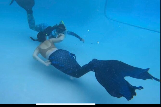 Discover Mermaid Experience in Rincón - Photos, costumes, and the playful side