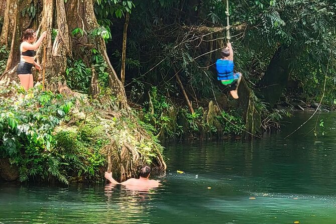 El Yunque Rainforest Tour Half Day Earlybird/ Small Groups - The quieter lagoon and waterfall stop