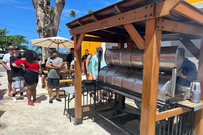 El Yunque Rainforest Waterslides and Luquillo Beach w/ Transport - Los Kioskos gives you an hour to eat and browse