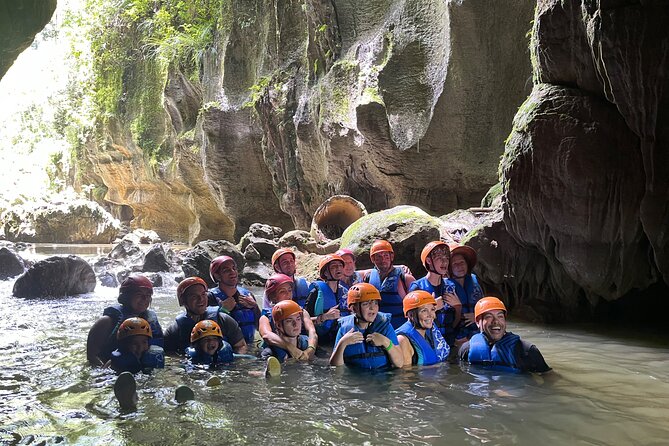 Explore Cuevas Charco Azul, Arenas and Playa de Aguas Cristalinas - Entering Charco Azul by way of the water