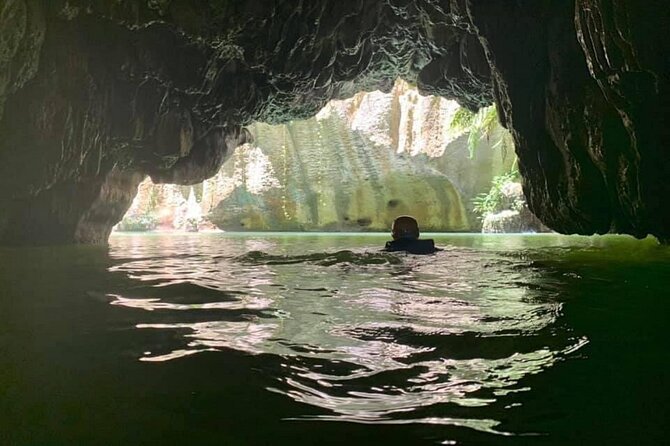 Explore Cuevas Charco Azul, Arenas and Playa de Aguas Cristalinas - The ride from San Juan to Vega Baja