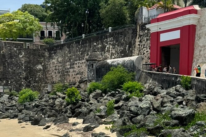 Explore San Juan while Solving a Murder Mystery - Passing Through La Puerta de San Juan