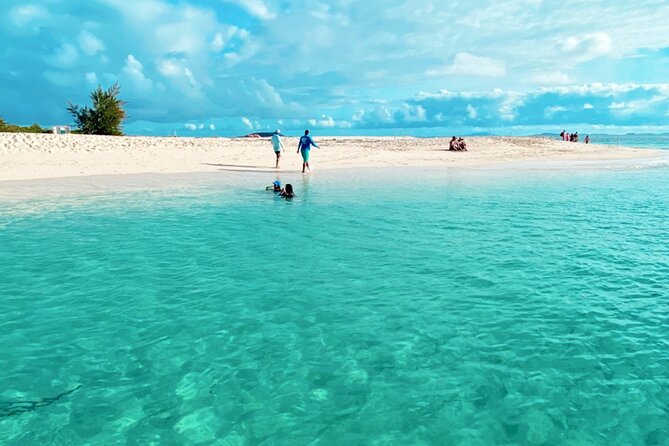 Full Day Private Boat Tour At Fajardo Local Keys - Food, music, and the useful extras