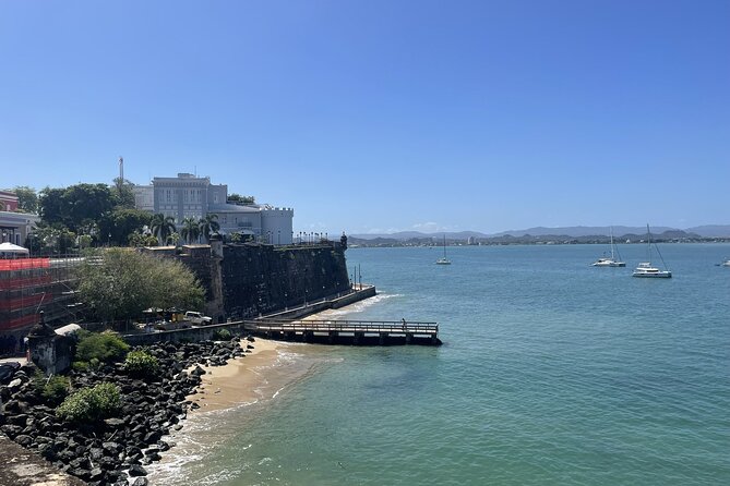 Historic Old San Juan Walking Tour with El Morro Entry - Walking through the streets of Old San Juan