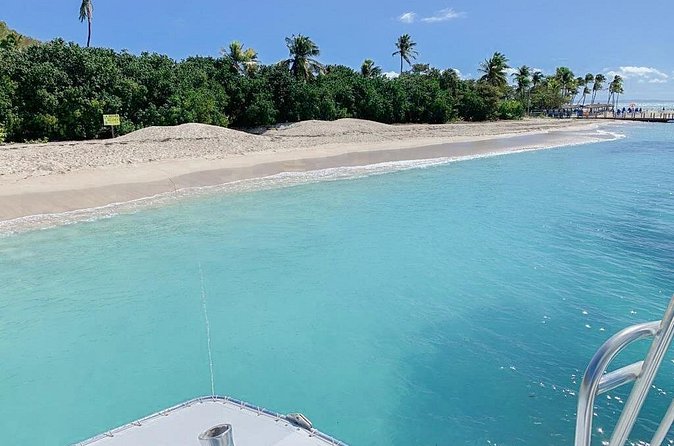 Icacos All-Inclusive Private Boat Tour - Special Rate for Groups - A private boat for couples, families, and celebrations