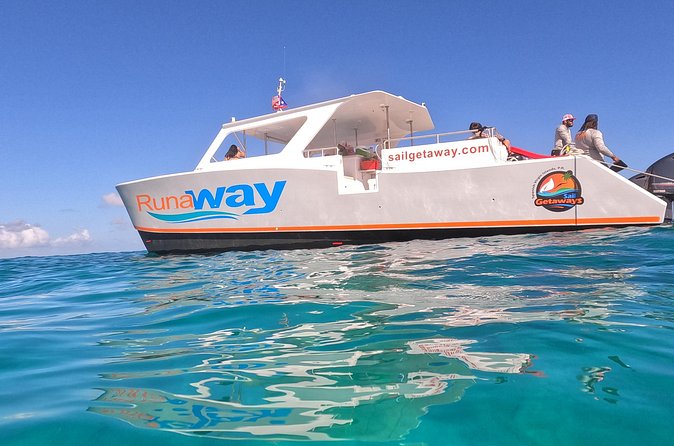 Icacos Double Dip Power Catamaran Snorkel & Beach Tour - What the crew adds to the day