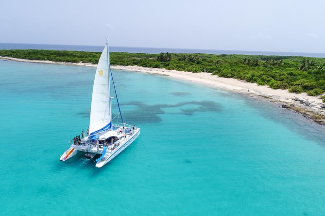 Icacos Island Catamaran Day Sail from Fajardo - A deli buffet that works well at sea