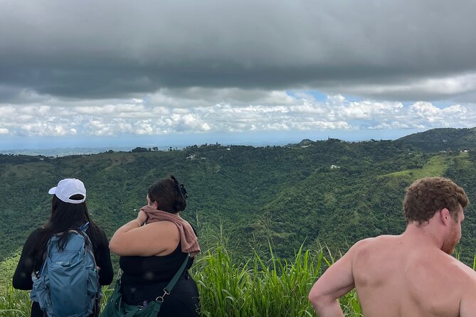 Incredible Hike & Cliff Jumping in the Heart of Puerto Rico - A quick pastry stop at La Orocoveña Bakery