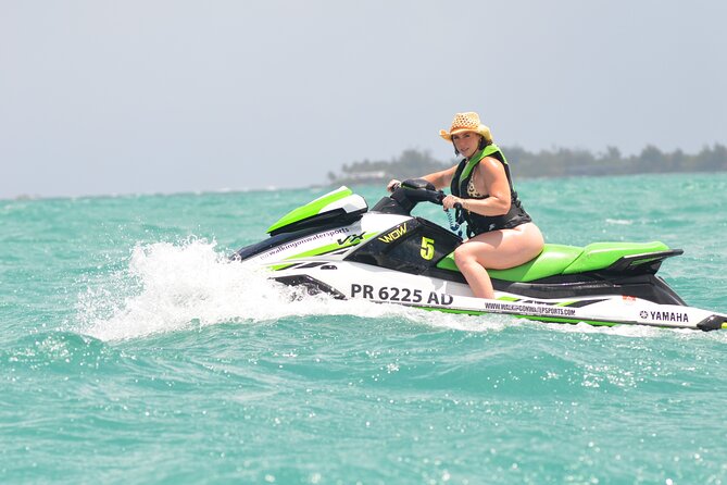 Jet Ski Rentals Isla Verde Beach - The beach setting and what you will see