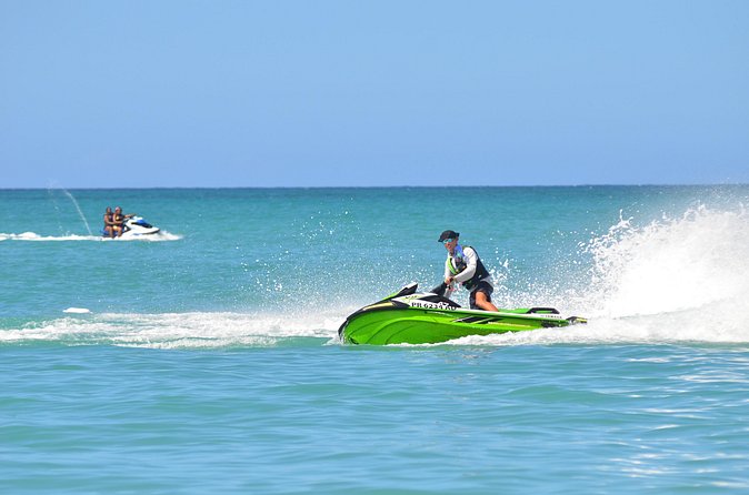Jet Ski Rentals Isla Verde Beach - Price, value, and the two-person calculation