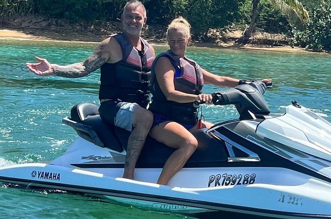 JetSki Tour on Vieques - Driving Your Own Jet Ski With a Passenger