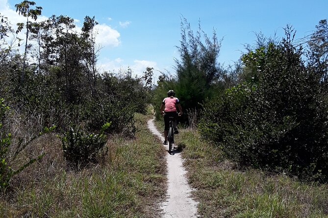 Mountain Bike tour to a Pristine Spring and Cave - Edwin’s guiding style and local knowledge