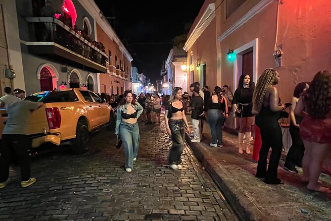 Nightlife Adventure La Placita Calle Cerra La factoría La Perla - What the positive feedback tells you