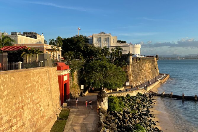Old San Juan and El Morro Castle Walking Tour - La Fortaleza and the Governor’s Mansion