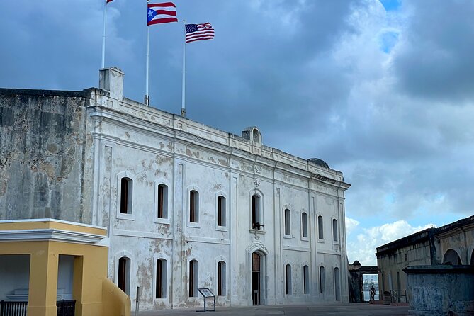 Old San Juan and San Cristobal Castle Walking Tour - Inside San Cristobal Castle