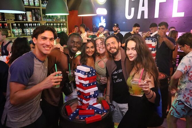 Old San Juan Bar Crawl: Experience Local Hotspots - Stop Two: Calle del Cristo and the Open Bar