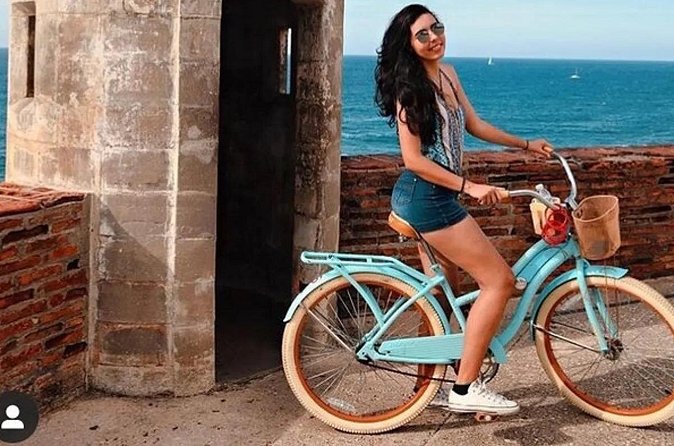 Old San Juan Bike and History Tour with Bridge Jumping - Pausing at La Puerta de San Juan