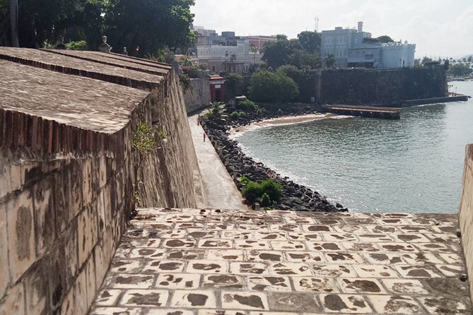 Old San Juan City Walking Tour - Pace, group size, and the heat