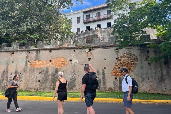 Old San Juan Historical Walk, Shopping, and Dining w/ Transport - Walking the walls and finding the bay views