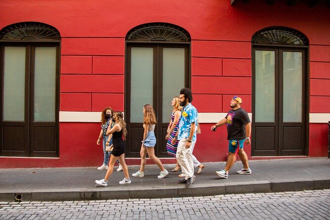 Old San Juan Historical Walking Tour - Casa Estrecha and the small details of Old San Juan