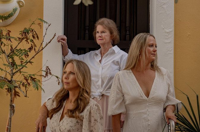 Old San Juan Photoshoot - Planning outfits and shoes