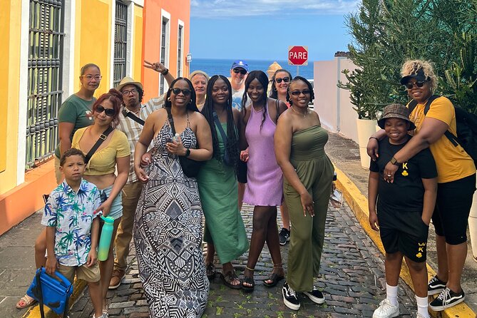 Old San Juan Tour in Spanish - La Puerta de la Bandera and changing symbols