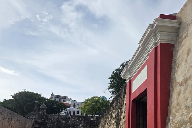 Old St. John Scenic On Cart Minimal Walks - San Cristóbal begins the fort story