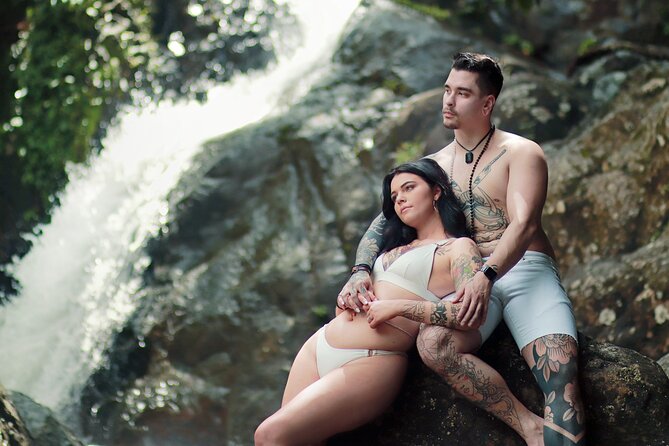 Portrait Photoshoot in a Tropical Rainforest - A San Juan portrait session with a rainforest setting
