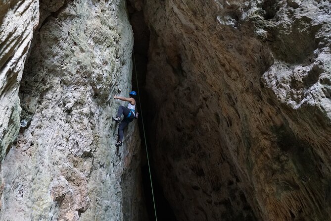 Private Guided Rock Climbing Trips in Puerto Rico - What beginners learn before climbing