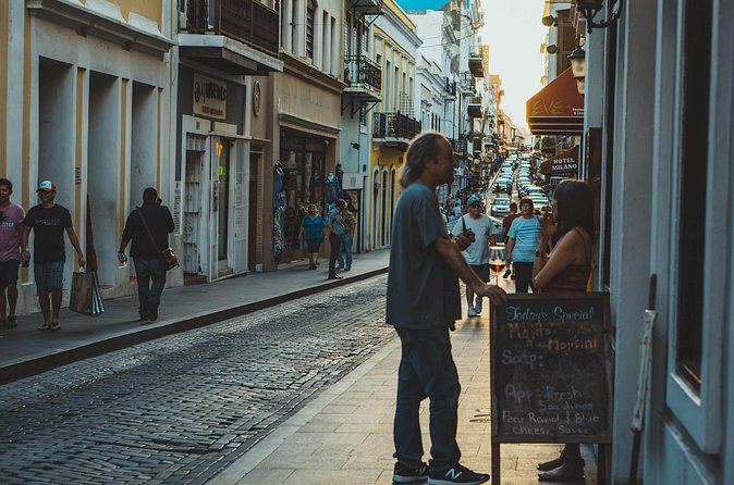 Private Old San Juan Walking Tour - Iglesia de San Jose and early Spanish architecture