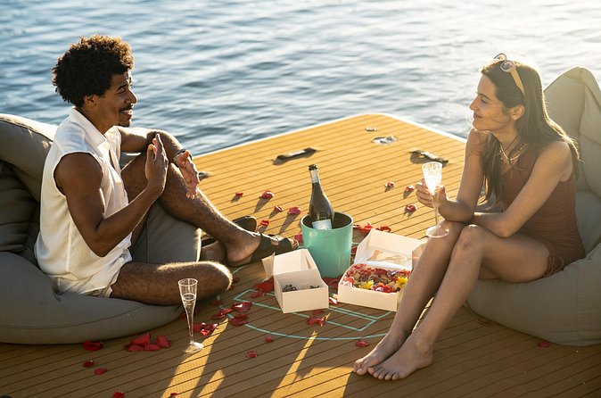 Private Picnic Experience in Condado Lagoon with Snacks Included - Why the private format matters