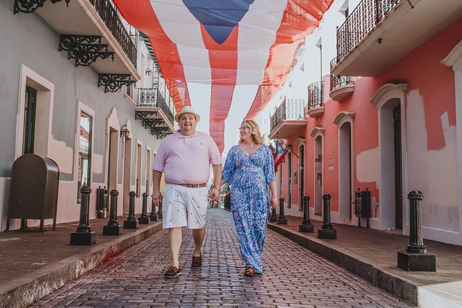 Private Vacation Photo Session with Local Photographer in San Juan - Condado for city, beach, and polished vacation style