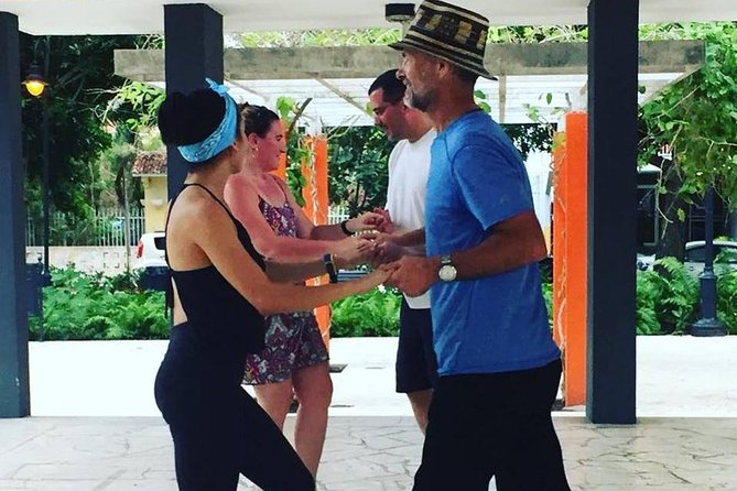 Salsa Dance Class in San Juan – Learn from Local Experts - Class Size, Space, and Personal Attention