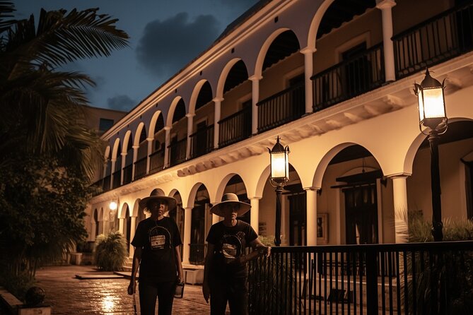 San Juan Ghost Tour: Shrieks in the Sugarcane - Plaza de San José and the final tales