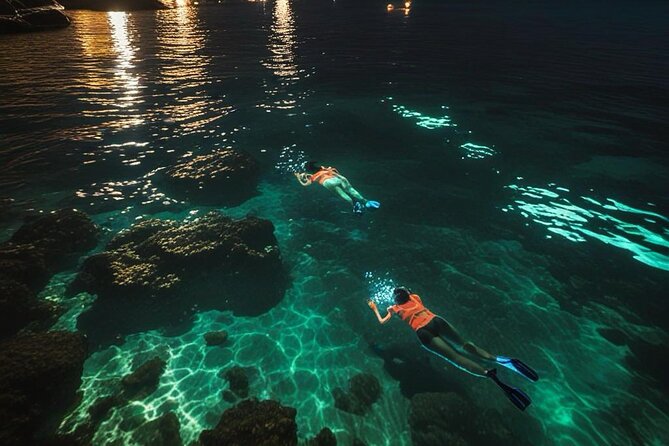 San Juan LED Night Snorkel - Why the Small Group of Eight Matters