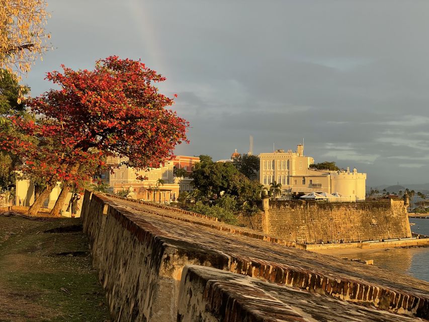 San Juan: Old Town Sunset Walking Tour - La Fortaleza and Puerto Rico’s seat of power