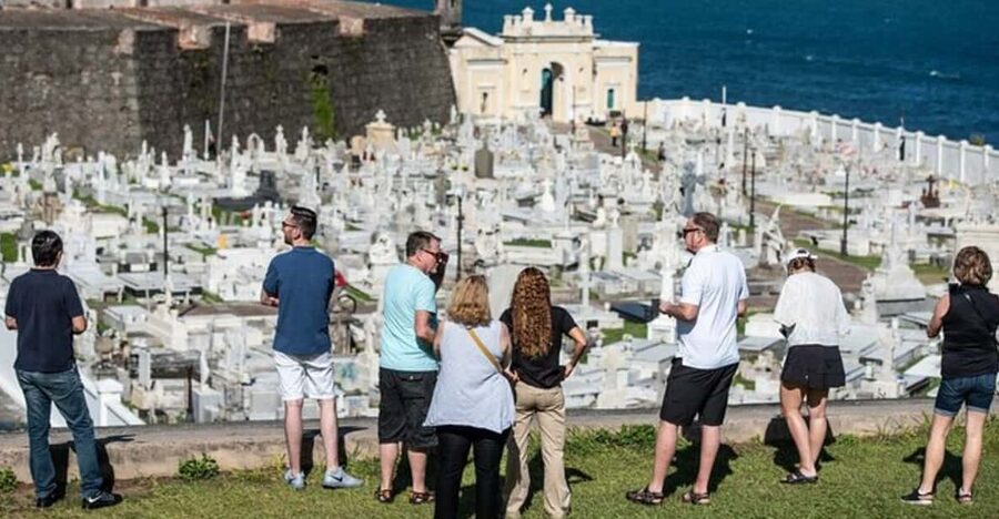 San Juan: Walking Tour with Expert Guide - Walking Paseo de la Princesa toward the Governor’s residence