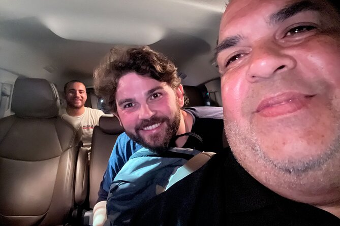 Stylish Airport Transfers in San Juan - A little local flavor from Rey