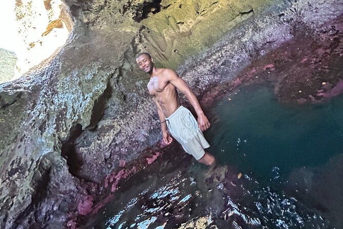 Taino Hidden Caves Guided Tour - What Nelson adds to the experience