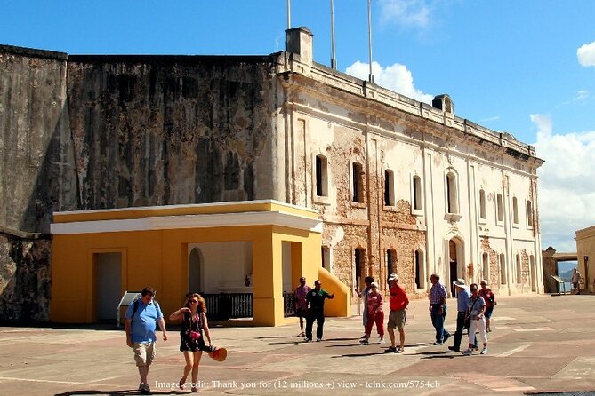 The Ghosts of San Juan: Private 2.5-hour Spooky Evening Tour - What a private guide changes