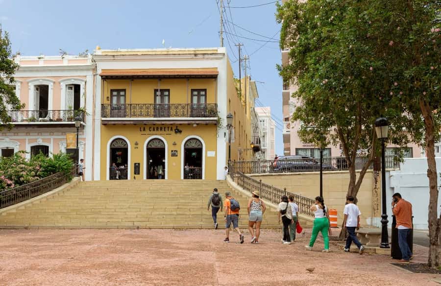 Tour de Viejo San Juan en Español - Who should book this Spanish-language tour?